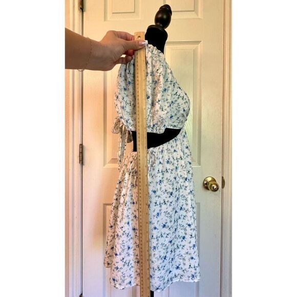 Sky to The Moon Blue & Ivory Floral Print Puff Sleeve Cutout Mini Dress Medium - Picture 7 of 8